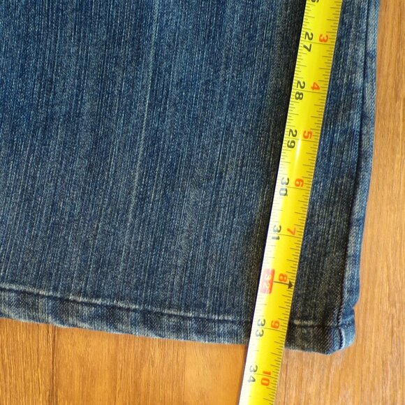 Rock & Republic Straight Denim Long Flare NWT Size 26 - Picture 8 of 11